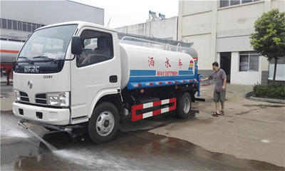 15吨洒水车价格与选购指南